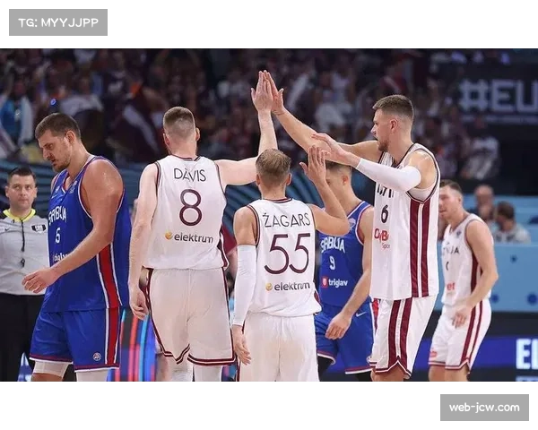 葡萄牙体育双后腰组合表现低迷 转会传闻影响球队中场专注度